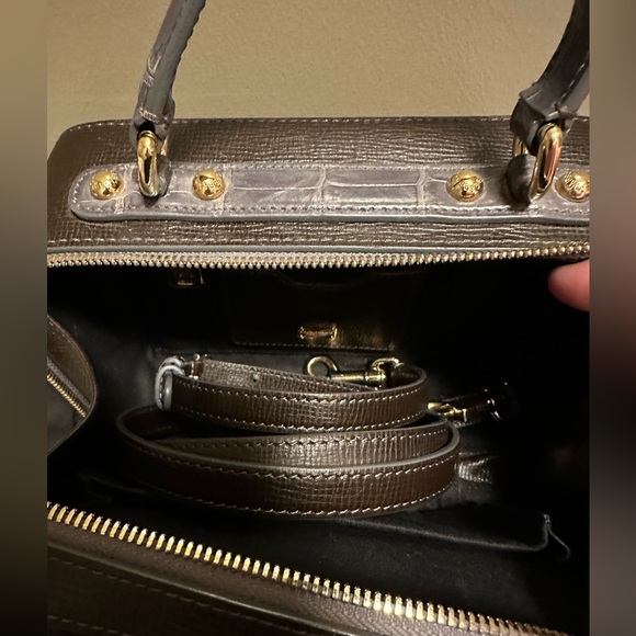 Dolce & Gabbana crocodile and leather top handle crossbody camera bag - Picture 9 of 10